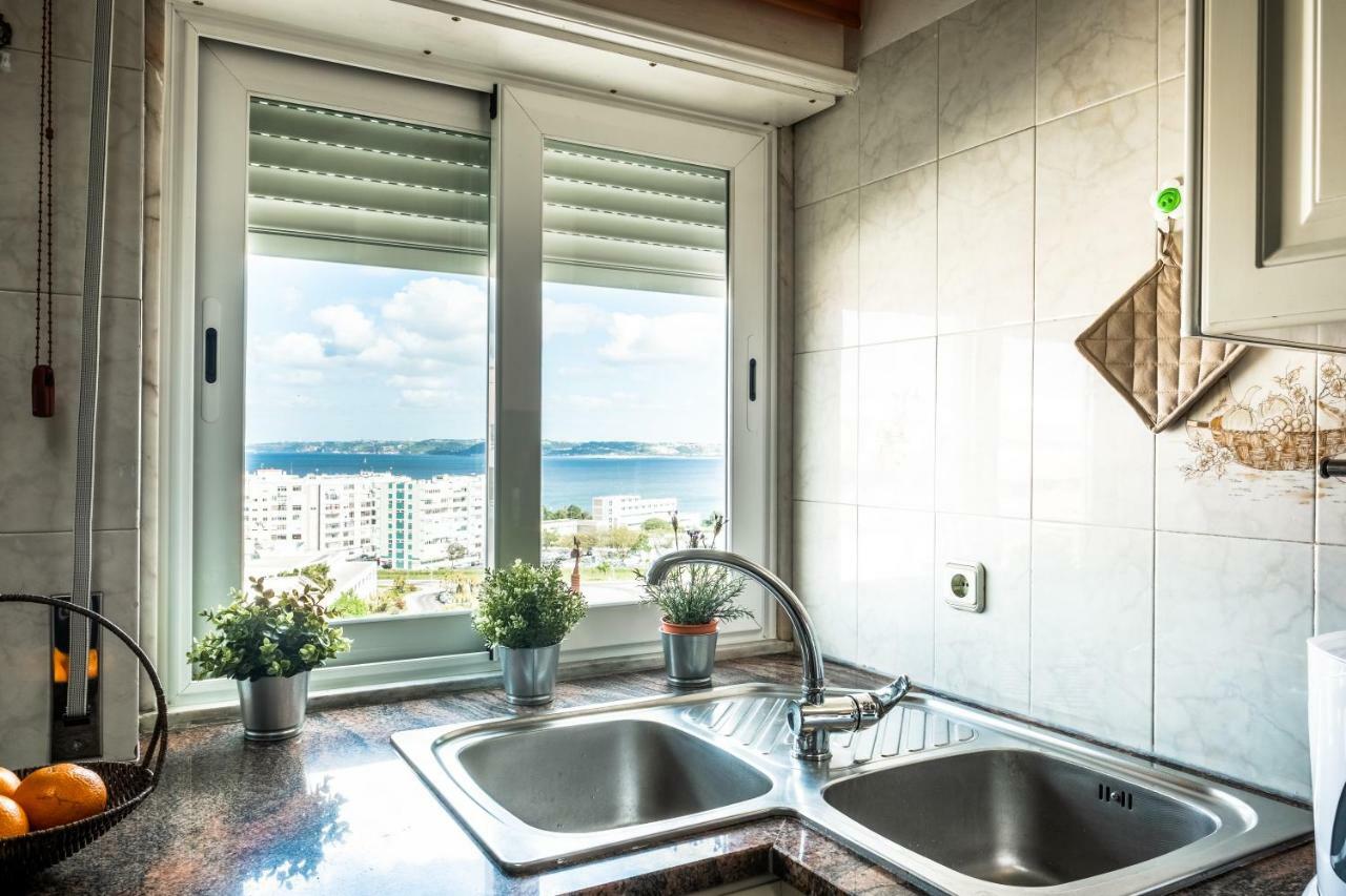 Window To The Sea *