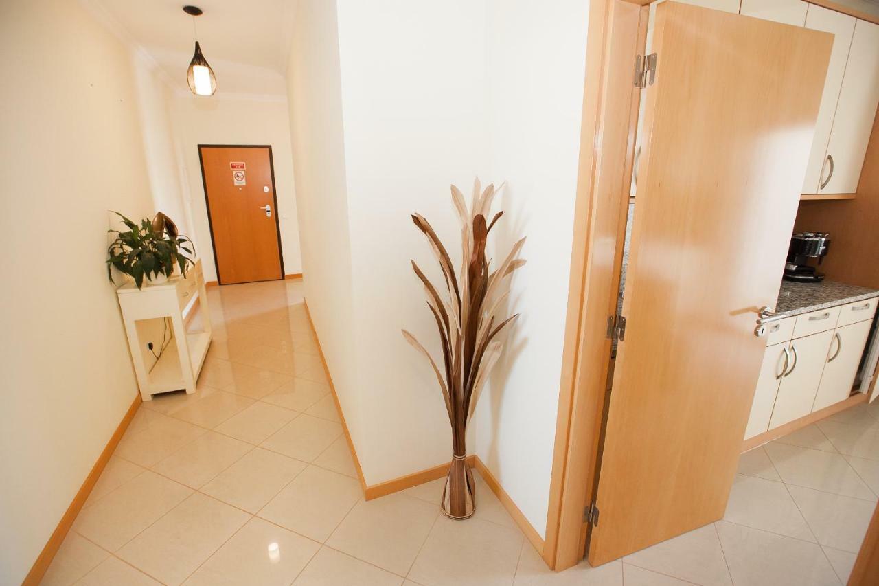 Modern Ocean, Garden & Pool View By Becherish Apartment *