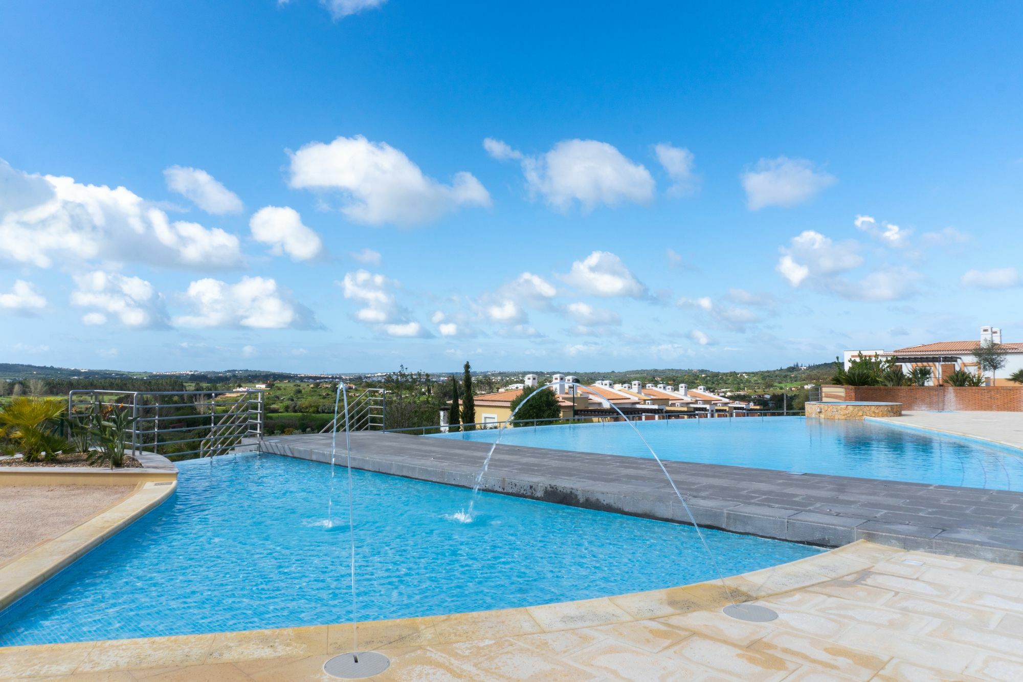 Vale Da Ribeira Residences