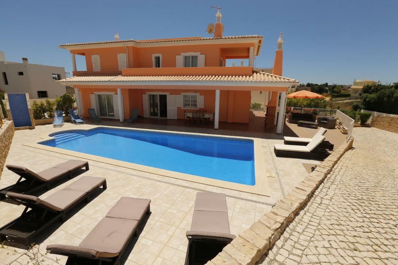 Casa Antonio Villa *