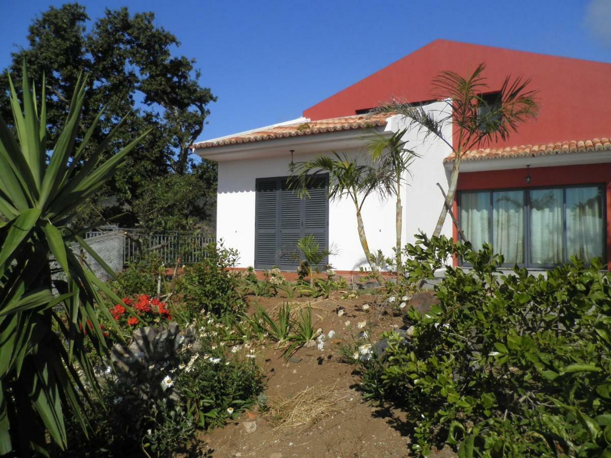 Villa Luz - Family House Vacations- Large Private Outdoor Area Santa Cruz (Madeira)