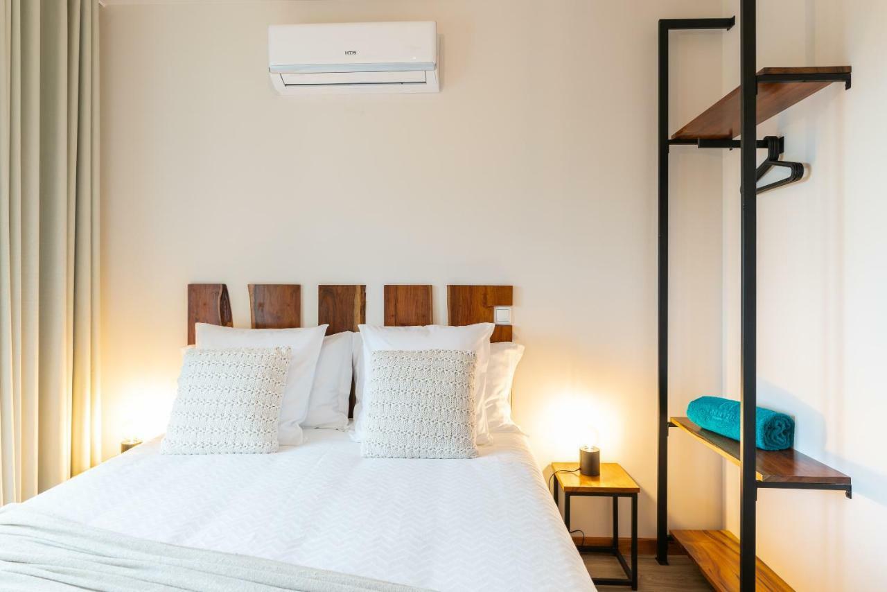 Rochao Village By Rent2u, Lda *
