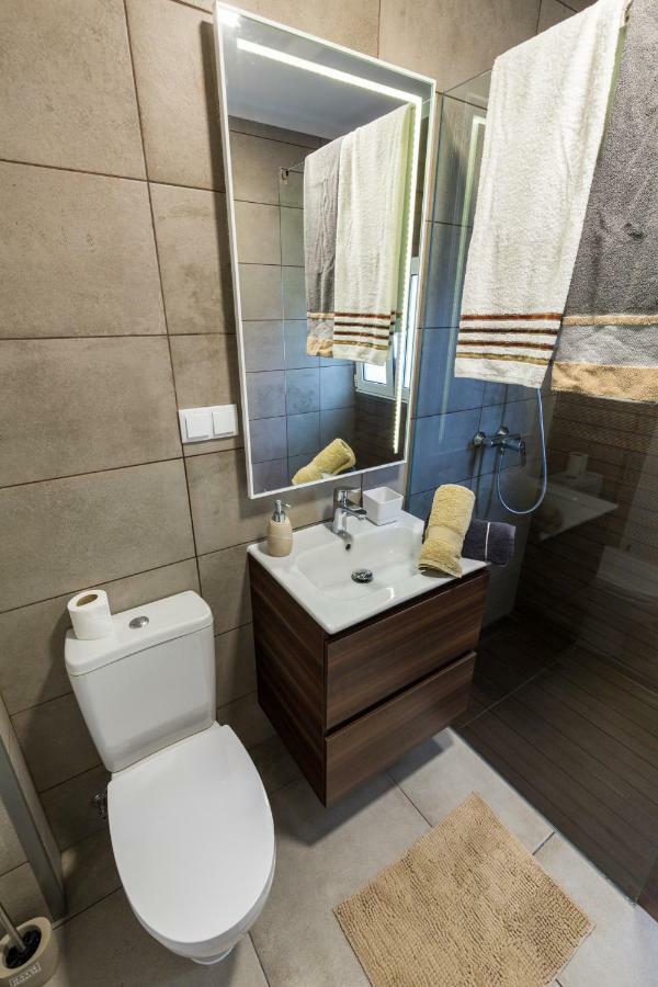 Sea Breeze Ii Apartment