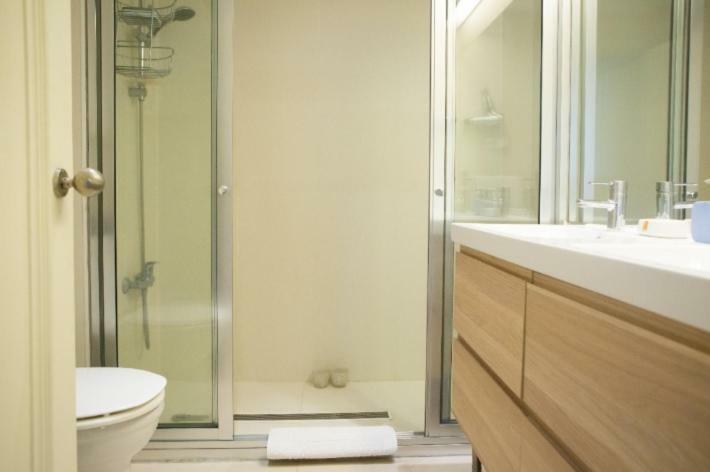 W Stunning View - Marina - Free Parking & Ac Apartamento