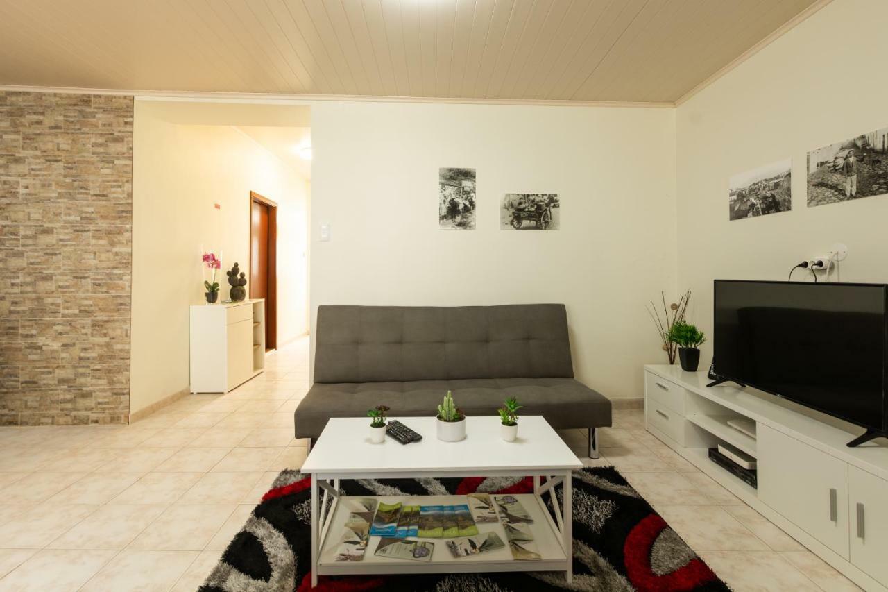 Casa Piscinas Naturais * Ribeira Grande