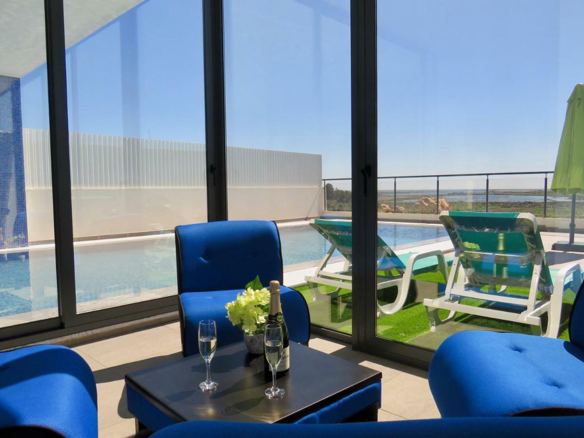Ria Alvor- Swimming Pool & Jacuzzi Villa Alvor