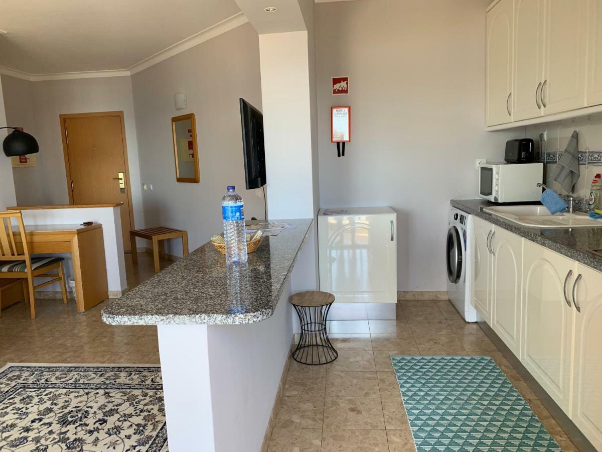 Panoramic In Portimao: Ocean View, Wifi Apartment *
