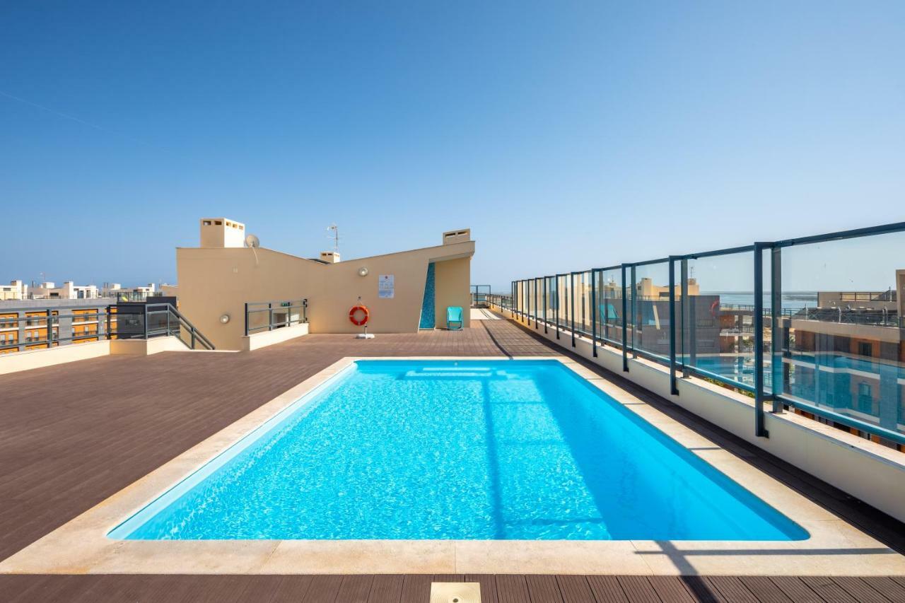 Apartment Oceanfront: Luxury Magnificent Views And Pool