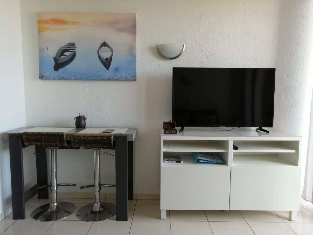 Sea View 3 Apartment *