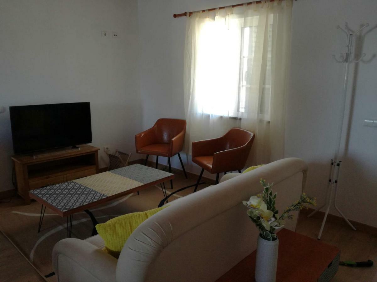 Casa Pompona 3 Rogil