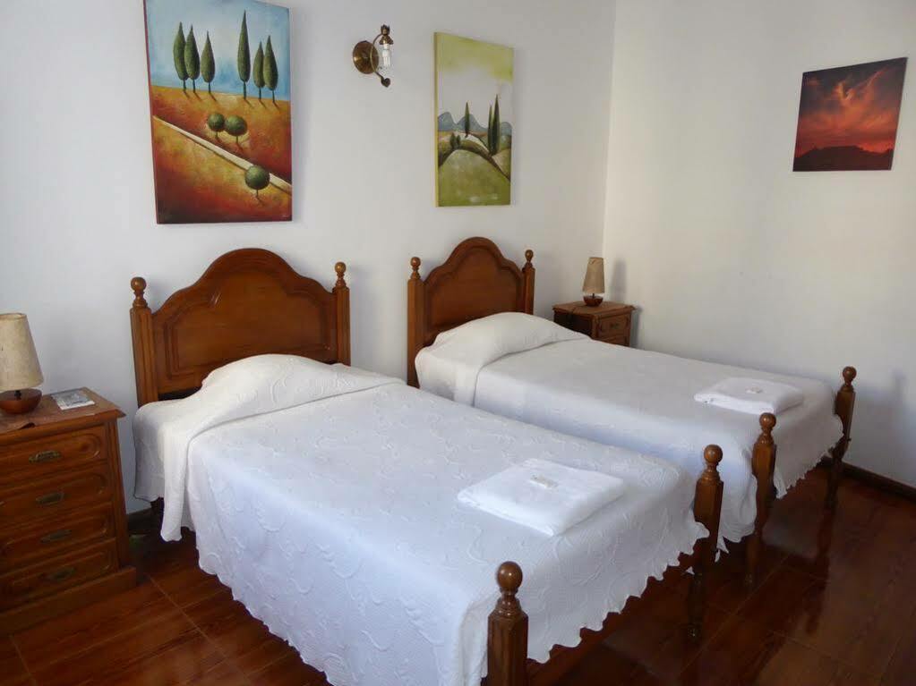 Pensión Casa De Isaias Angra do Heroísmo