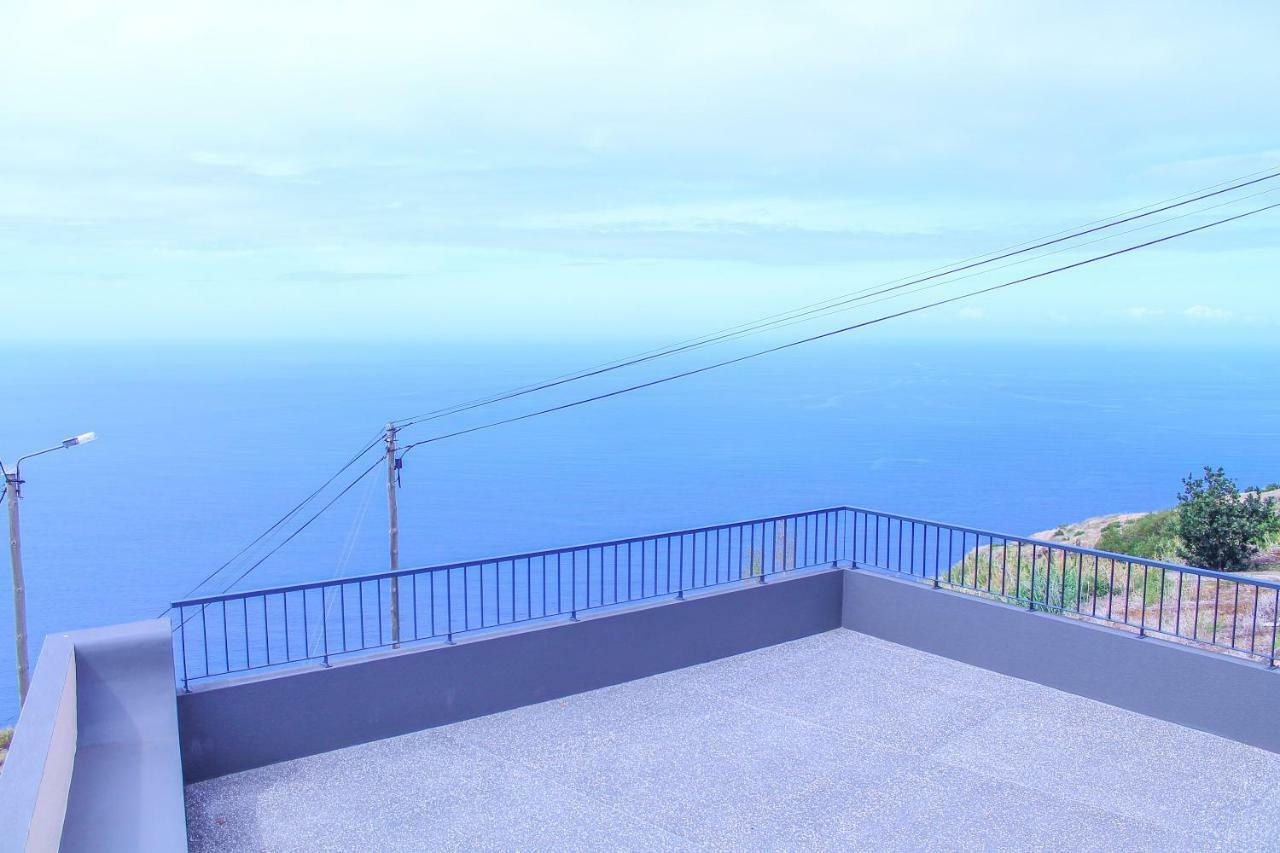House Of Massapez | Calheta *