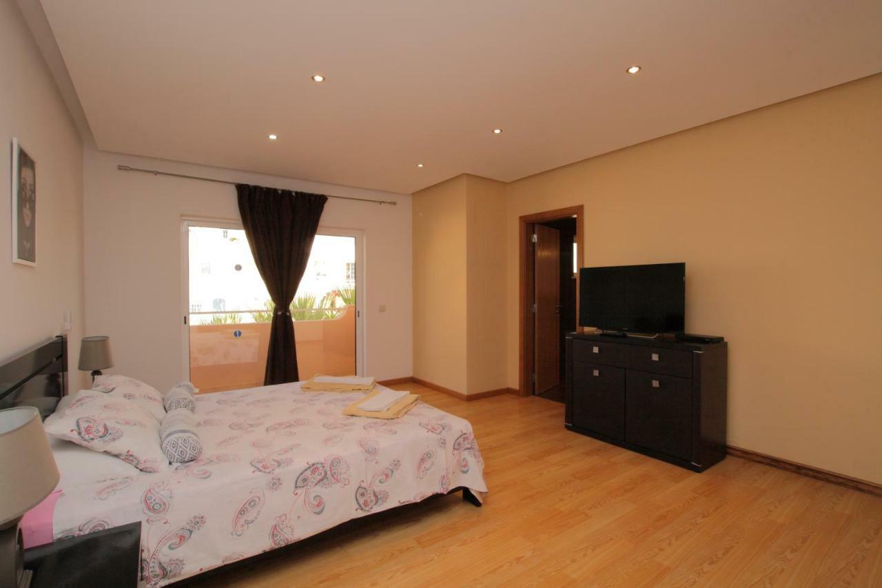 Villa Full Private 300sqm Jacuzzi Heated Pool Ideal & Quiet Location