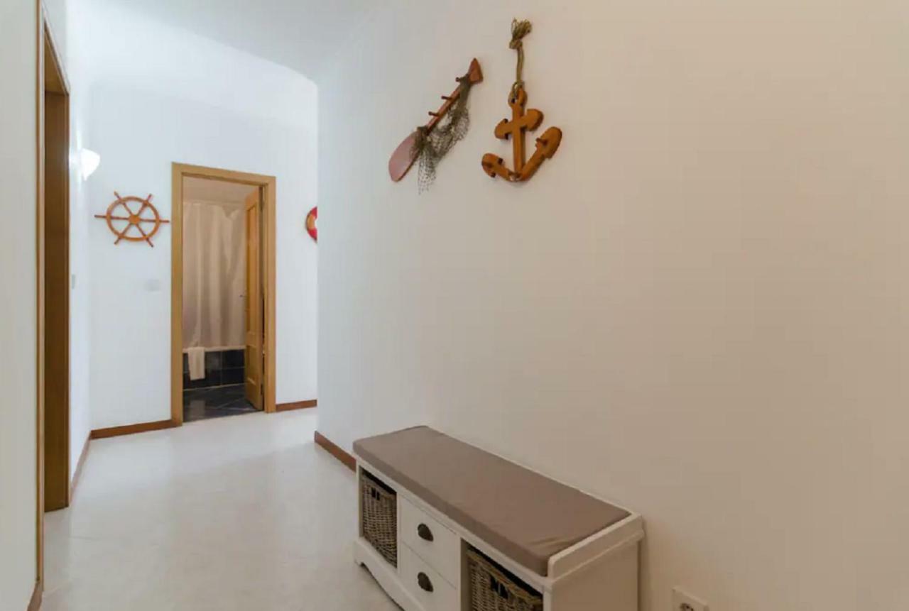 Apartment Centrally Located With Pool View *