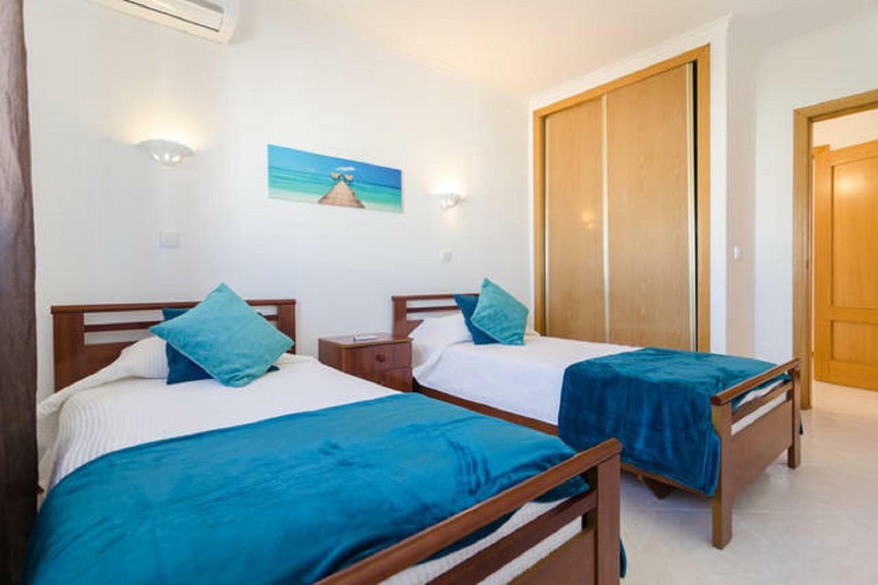 Centrally Located With Pool View Apartment