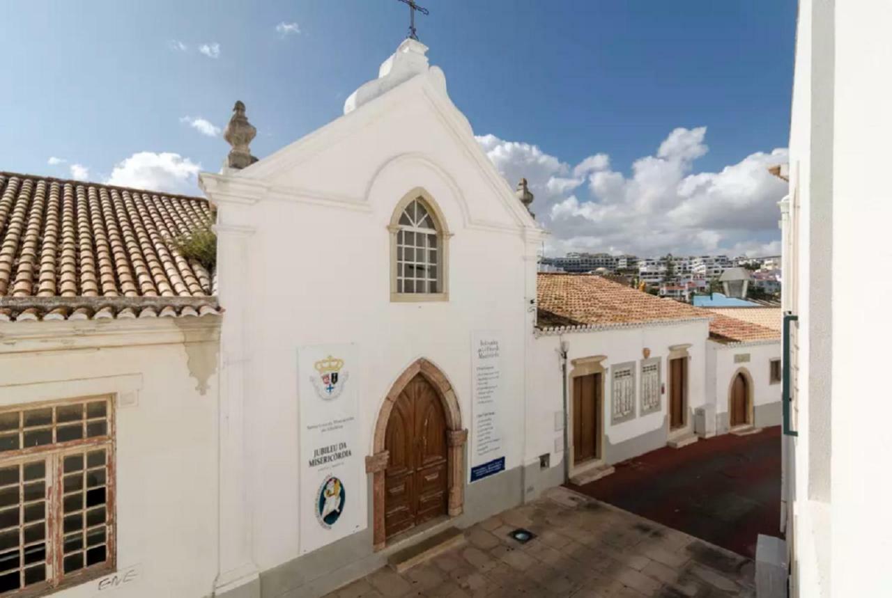 Centrally Located With Pool View