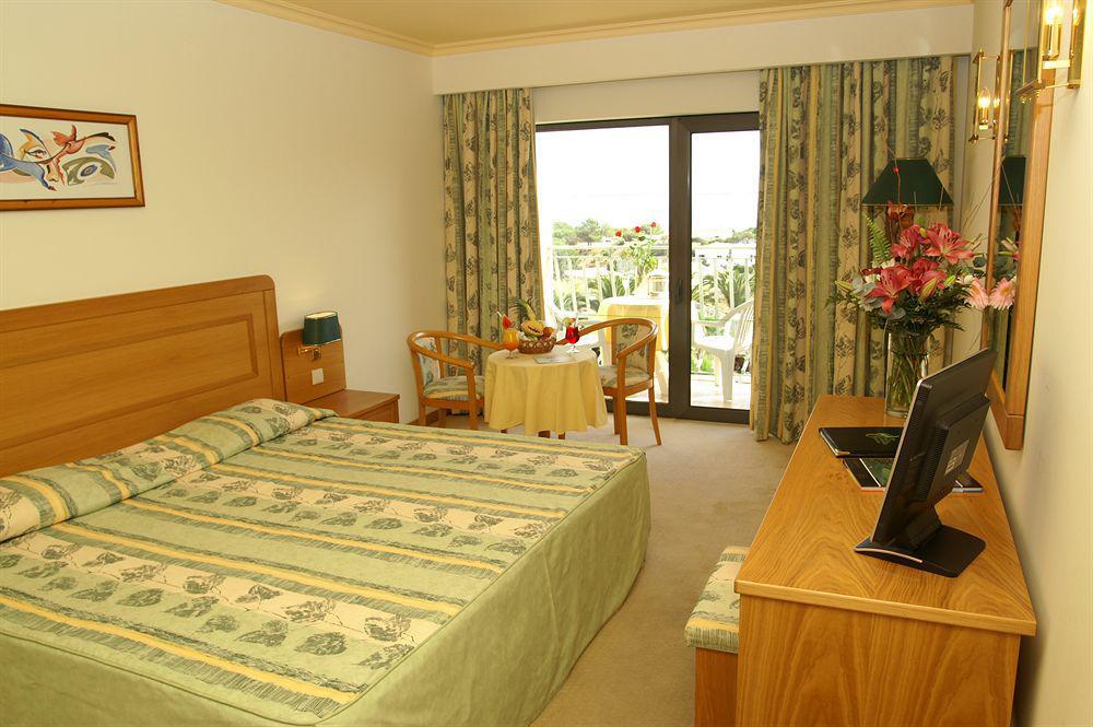 Baia Grande Hotel 4*