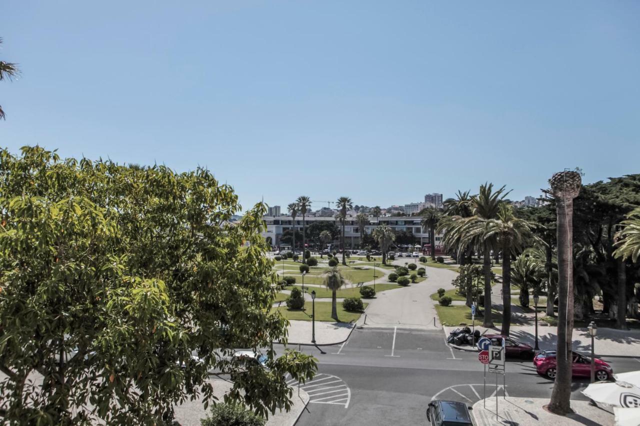Rent4rest Beachfront Apartment