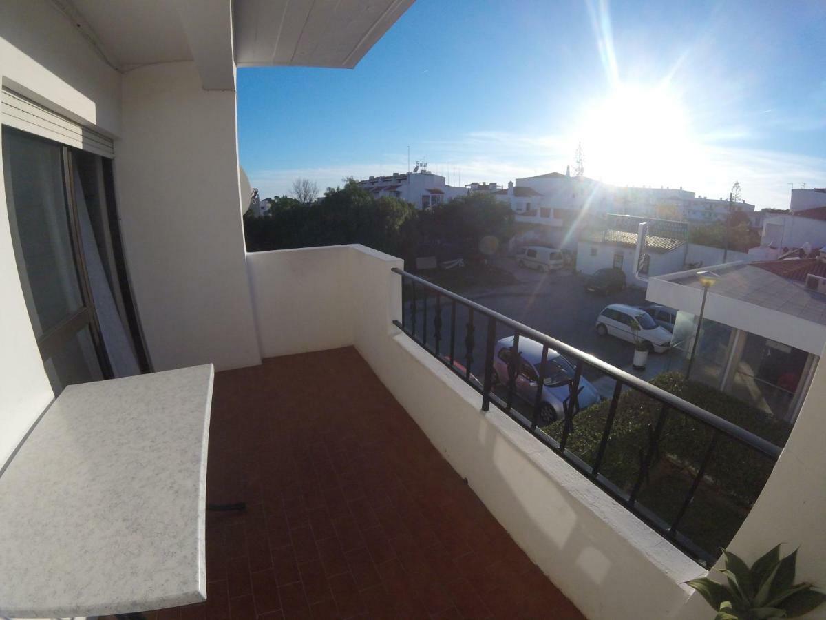 Apartamento A11 - 800m Da *