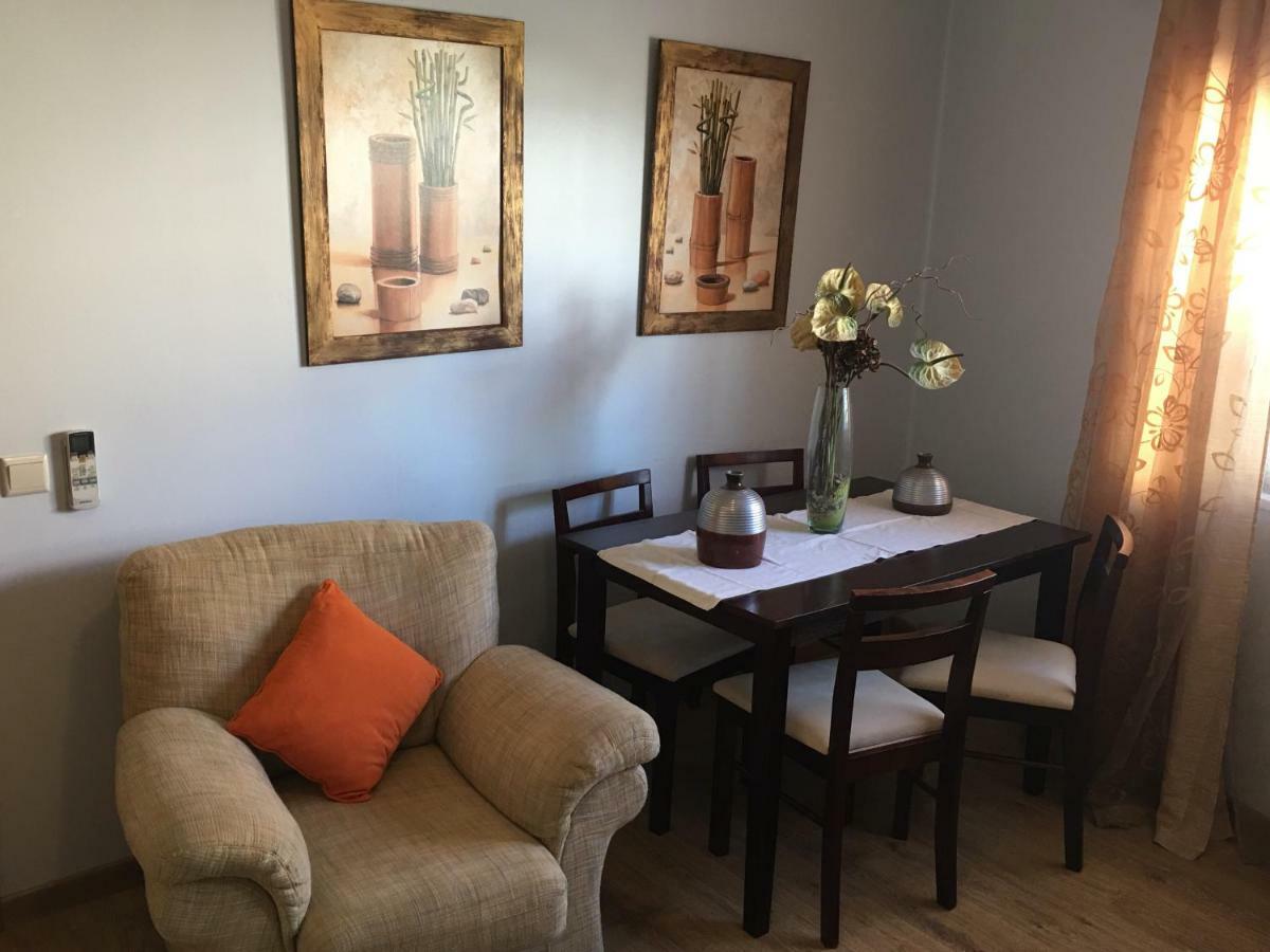 Ria Apartment *