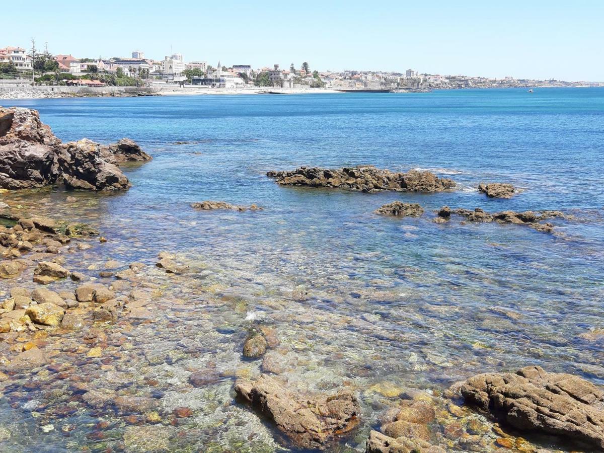 Cascais-estoril Beachfront Apartment *