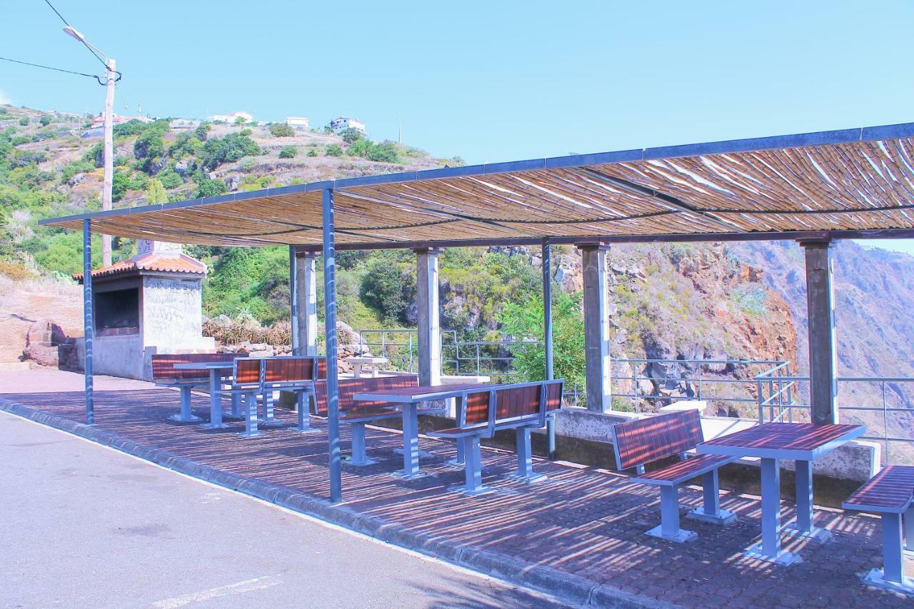 House Of Massapez | Calheta * Faja da Ovelha