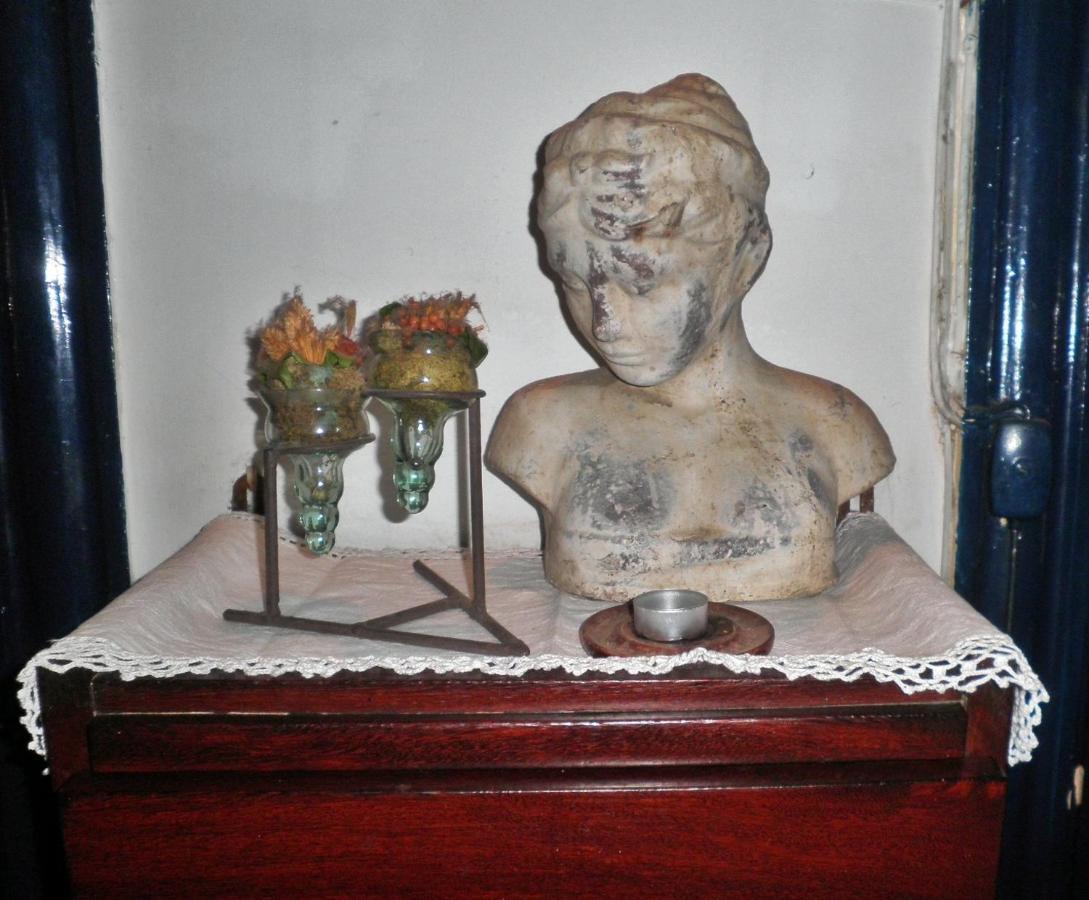 Guest house Pensao Flor De *