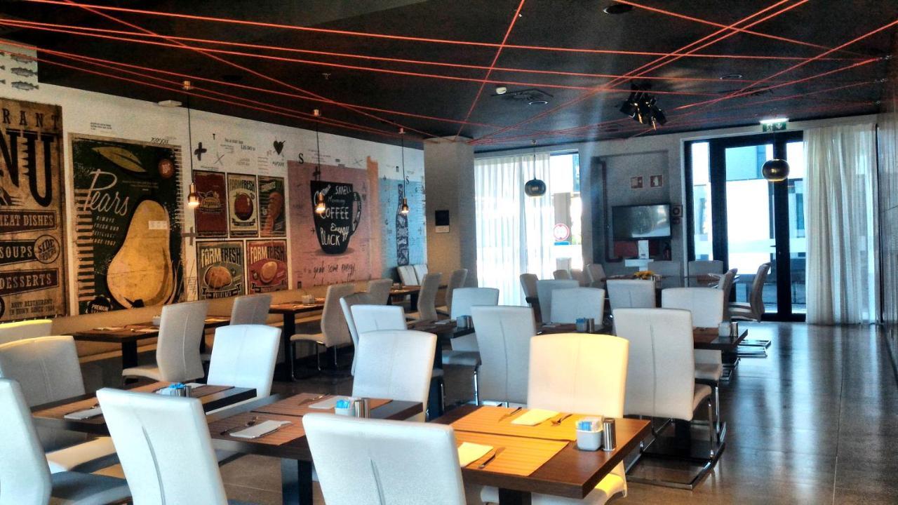 Hotel Star Airport 3*