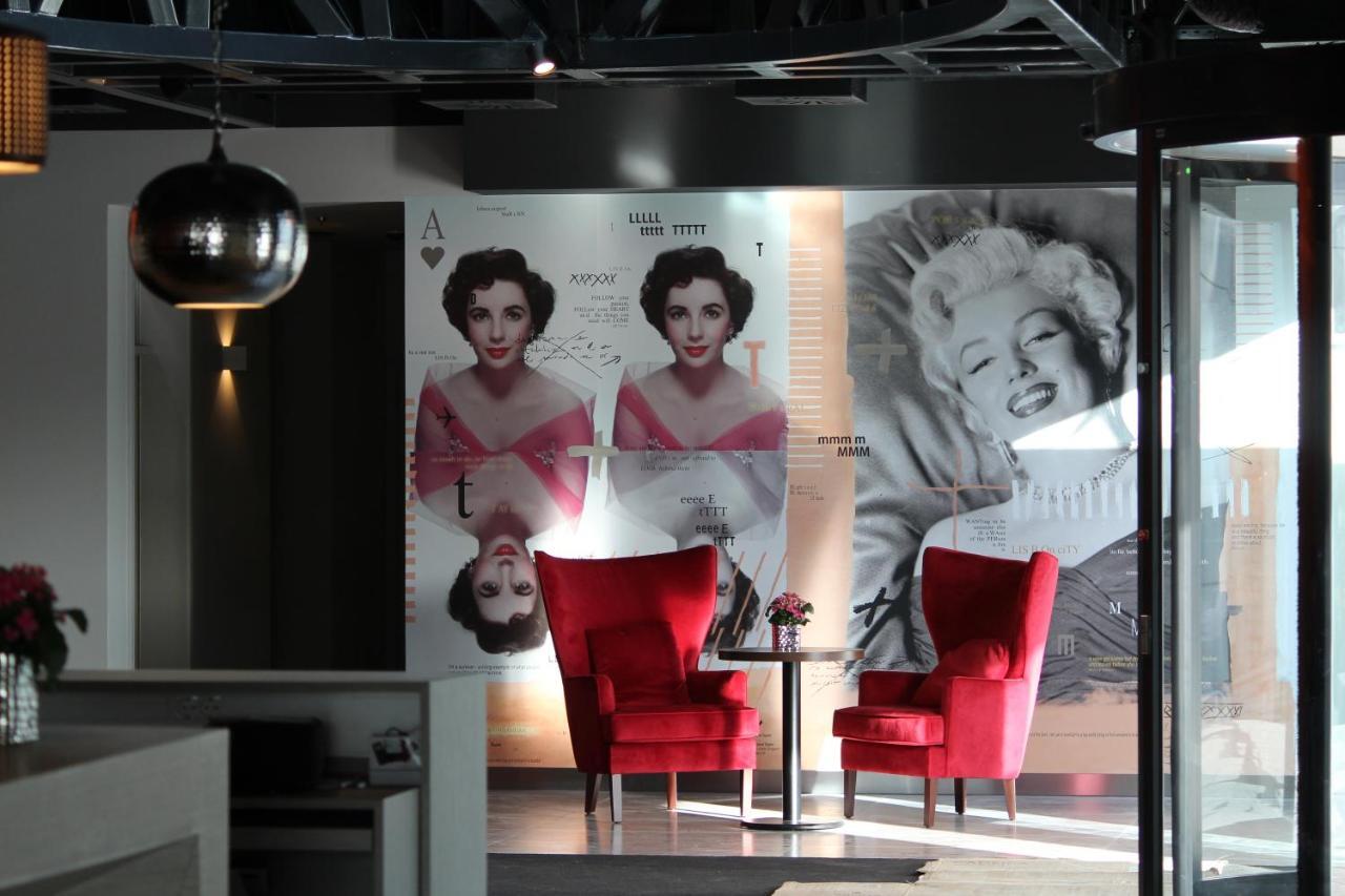 Hotel Star Airport