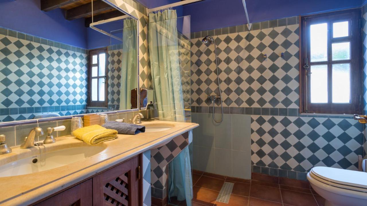 Casinhas Wheelchair Friendly Holiday home *