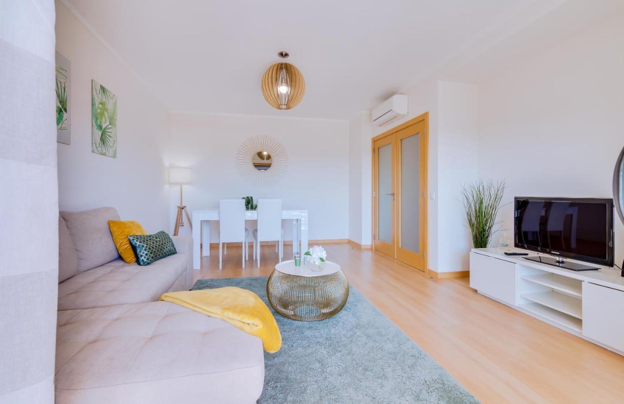 Apartment Ria House - Beautiful With Swiming Pool *