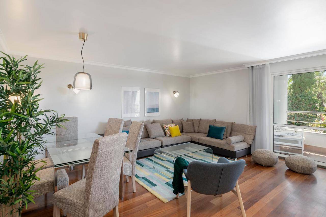 Apartment Grand I By An Island
