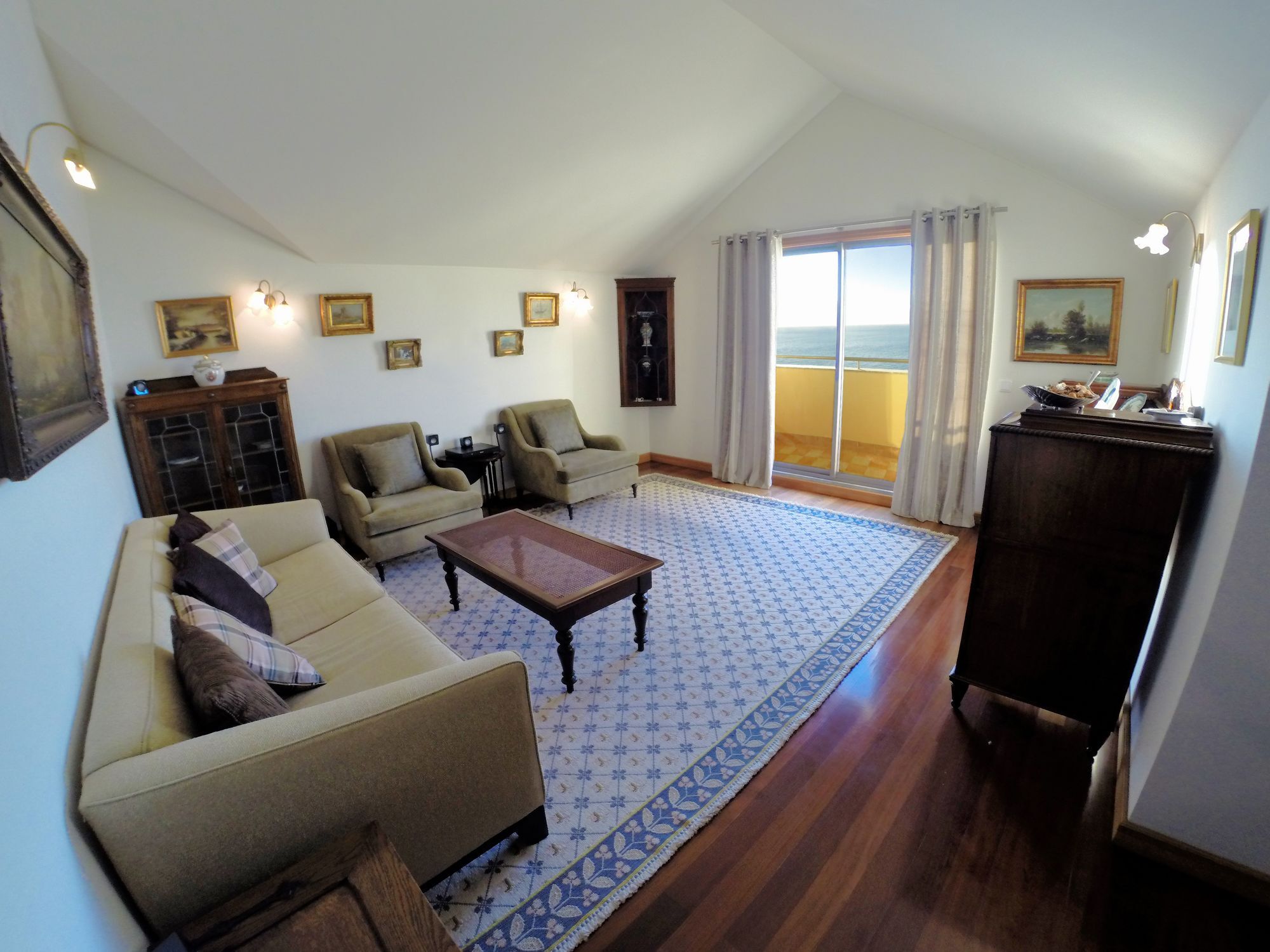 Apartment Finest Rentals - Beachfront Penthouse