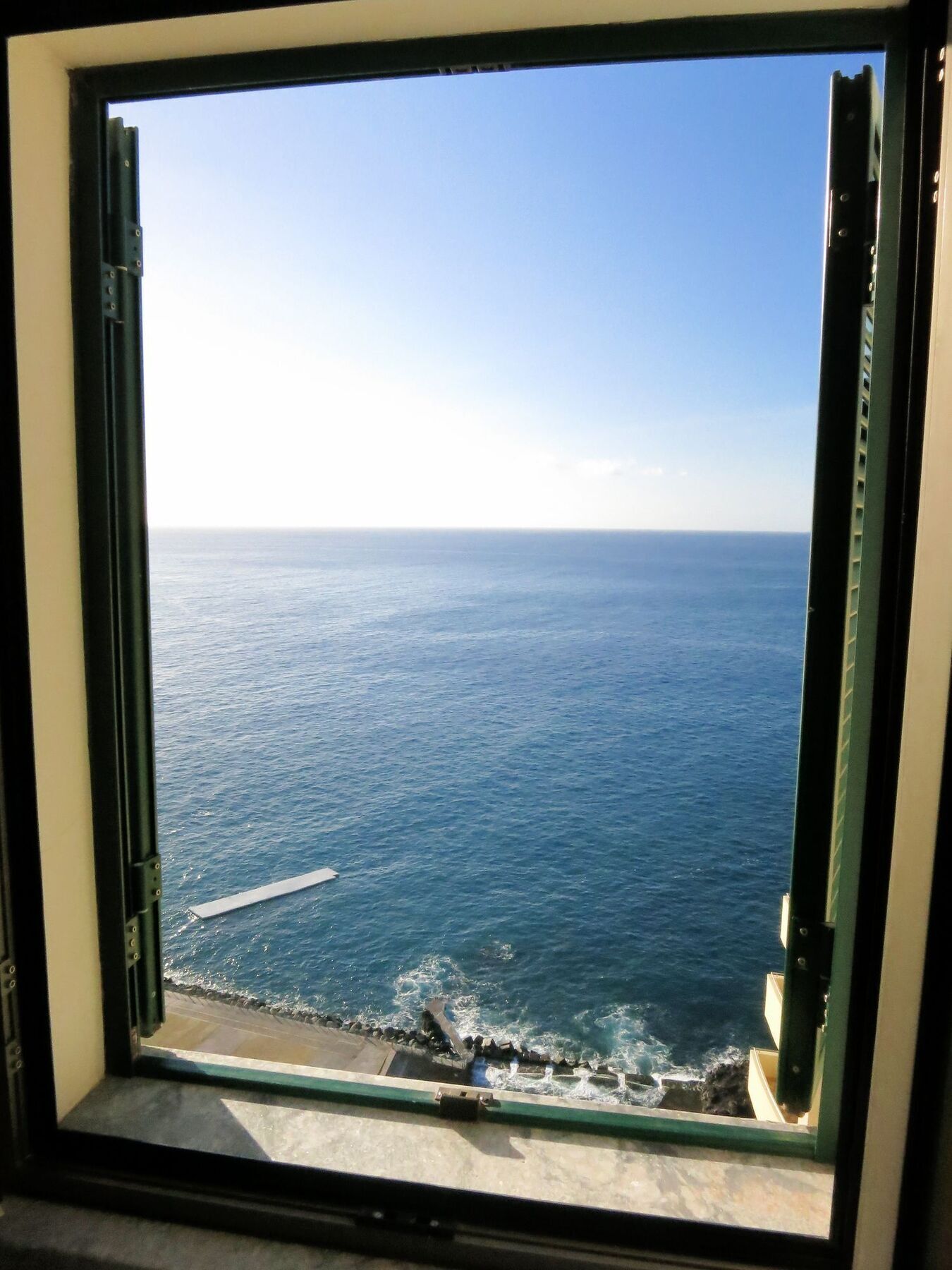 Finest Rentals - Beachfront Penthouse *