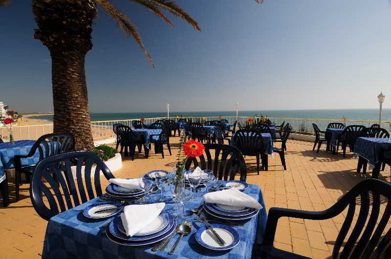 Hotel Algarve - Armacao De Pera, An Ihg Armacao de Pera