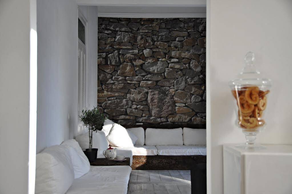 Aloha House H * Carcavelos (Lisbon)