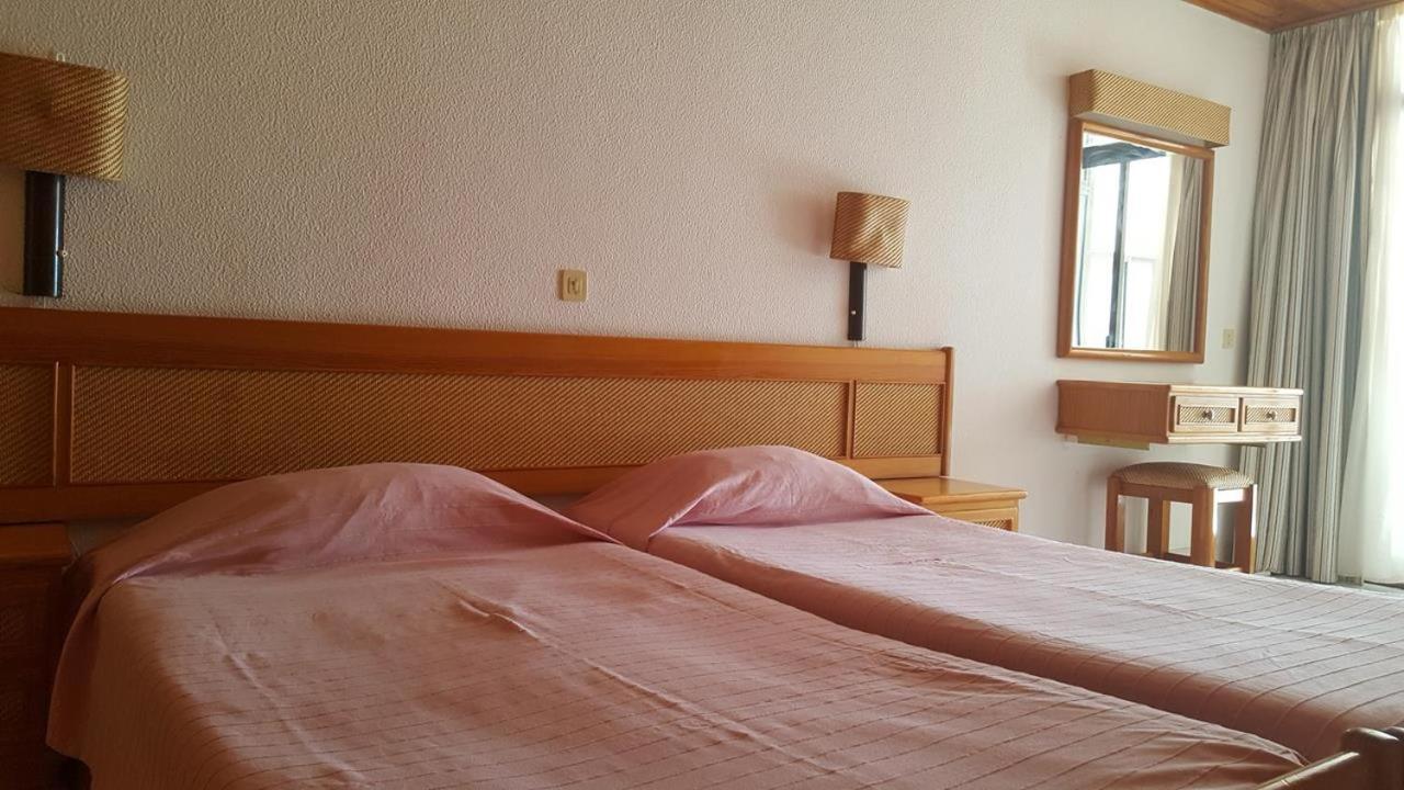 Apartamento Albufeira, With Terrace, Views, 5 Min To *