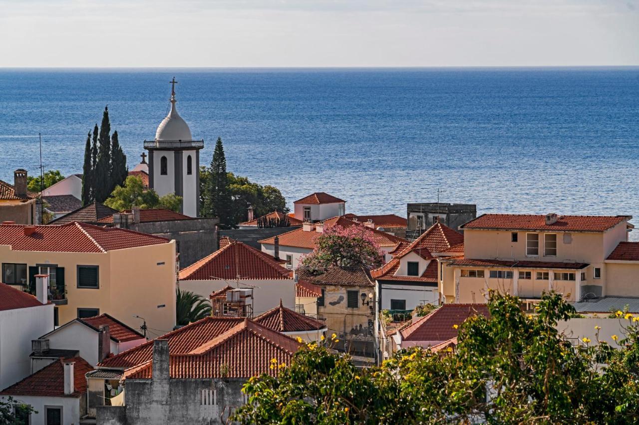 Alegria I By An Island Funchal (Madeira)