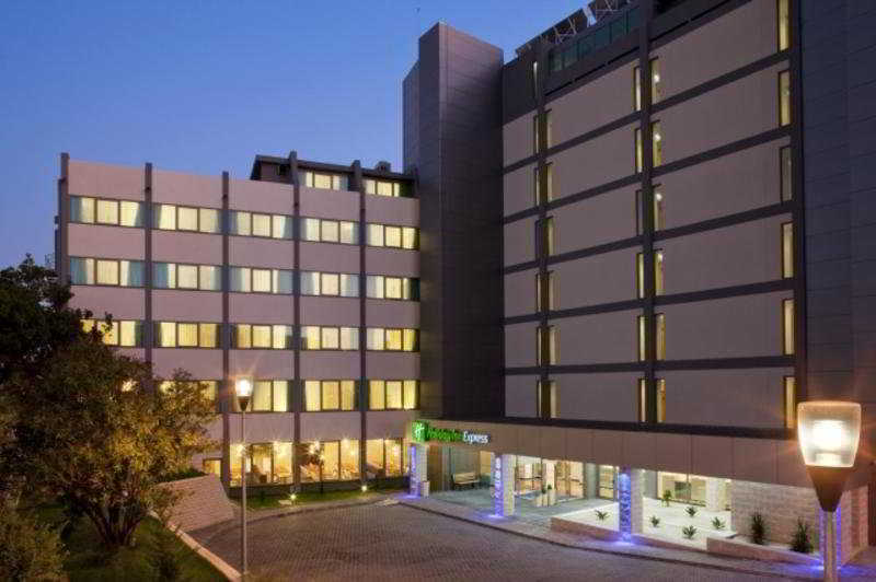 Hotel Express Lisbon Airport By Ihg Portela (Loures)