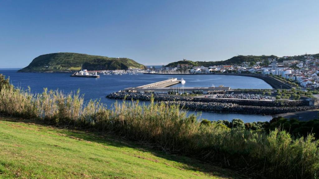 Aparthotel Faial Marina