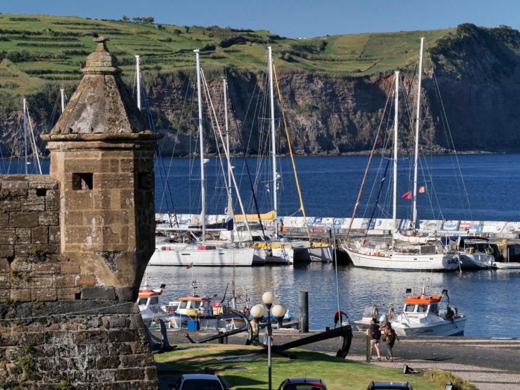 Faial Marina Aparthotel