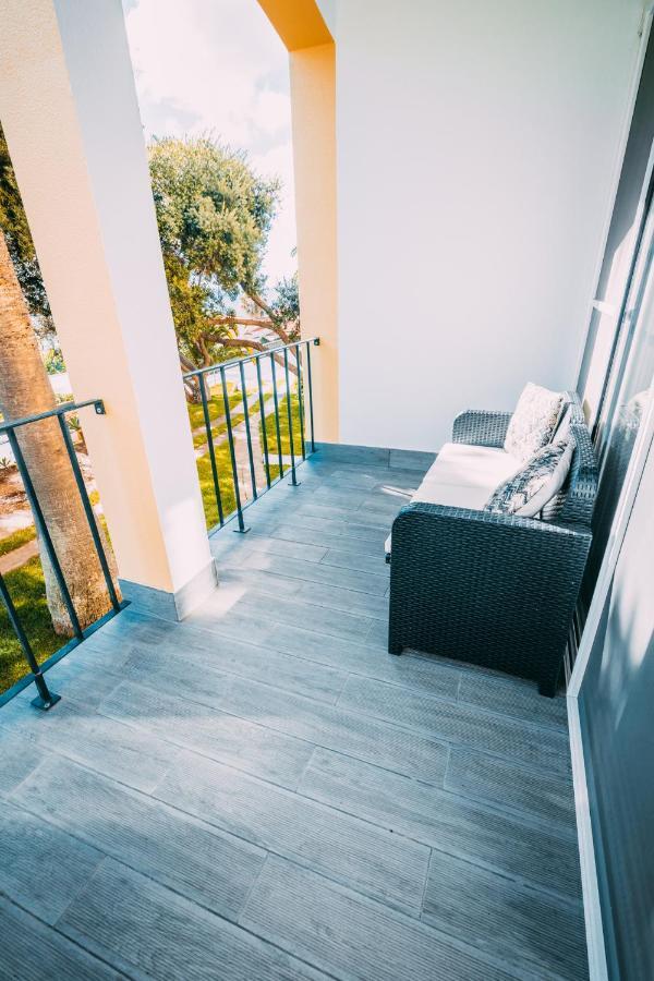 Apartment Sea Breeze Ii