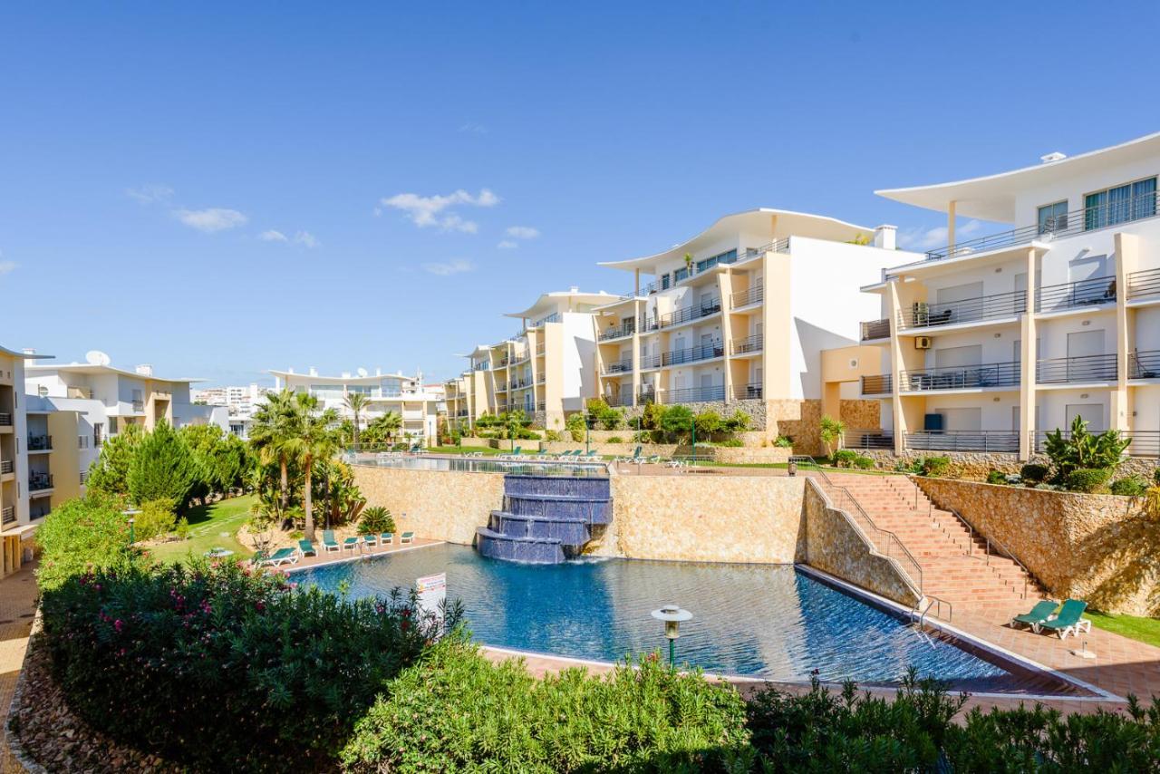 Apartamento Homes Ocean View With 3 Spacious Terraces, 2 Swimming Pools & Tennis Court Albufeira