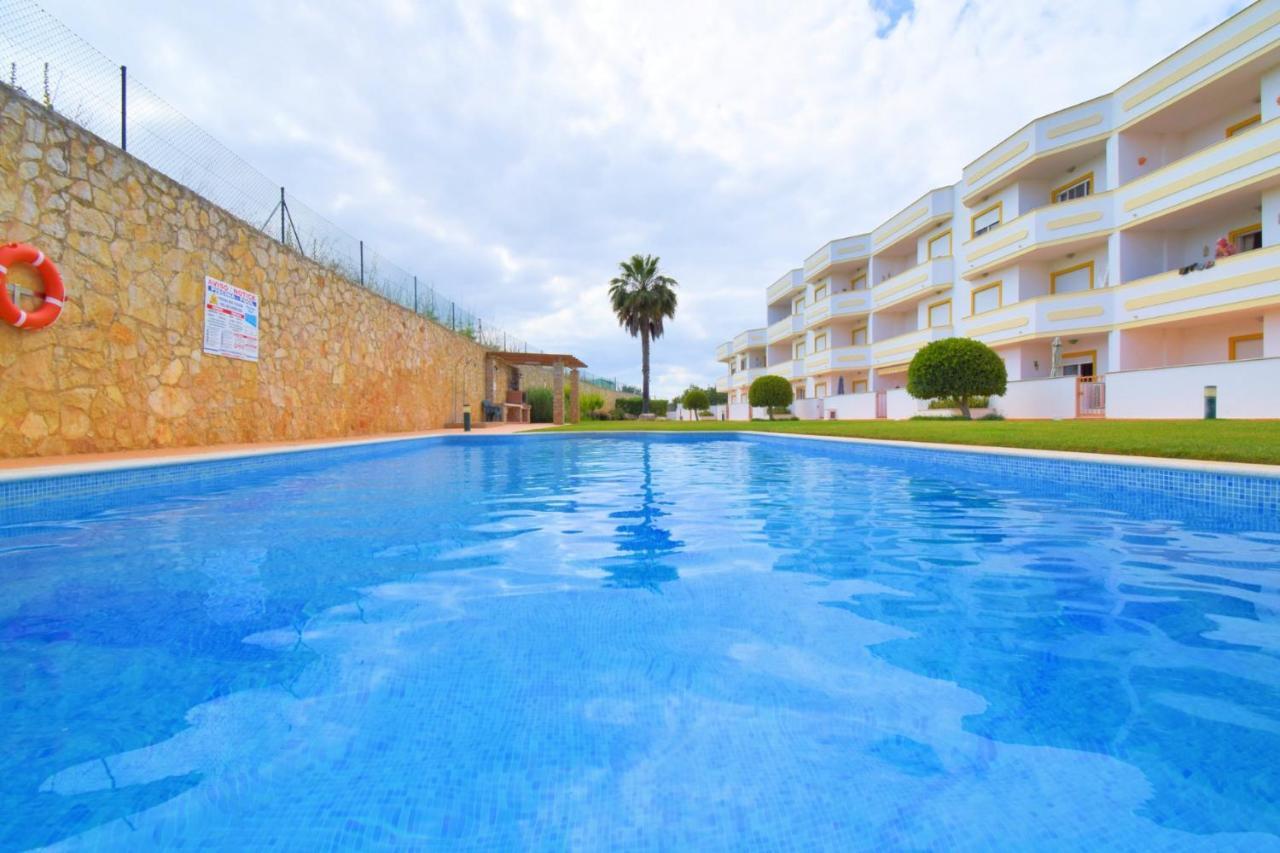 Private Large Terrace Facing The Swimming Pool Guia (Faro)