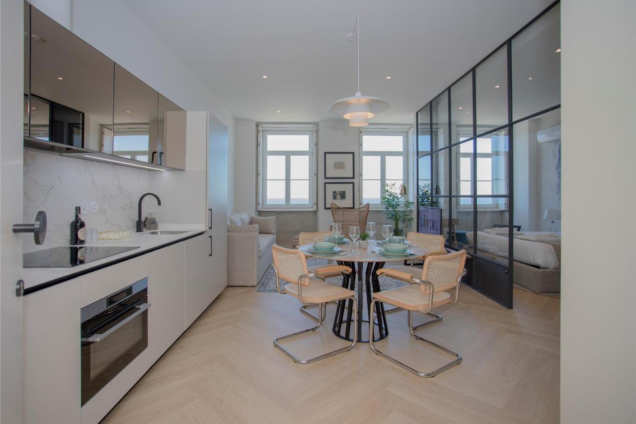 Liiiving In - Luxury Beachfront Apartamento Porto
