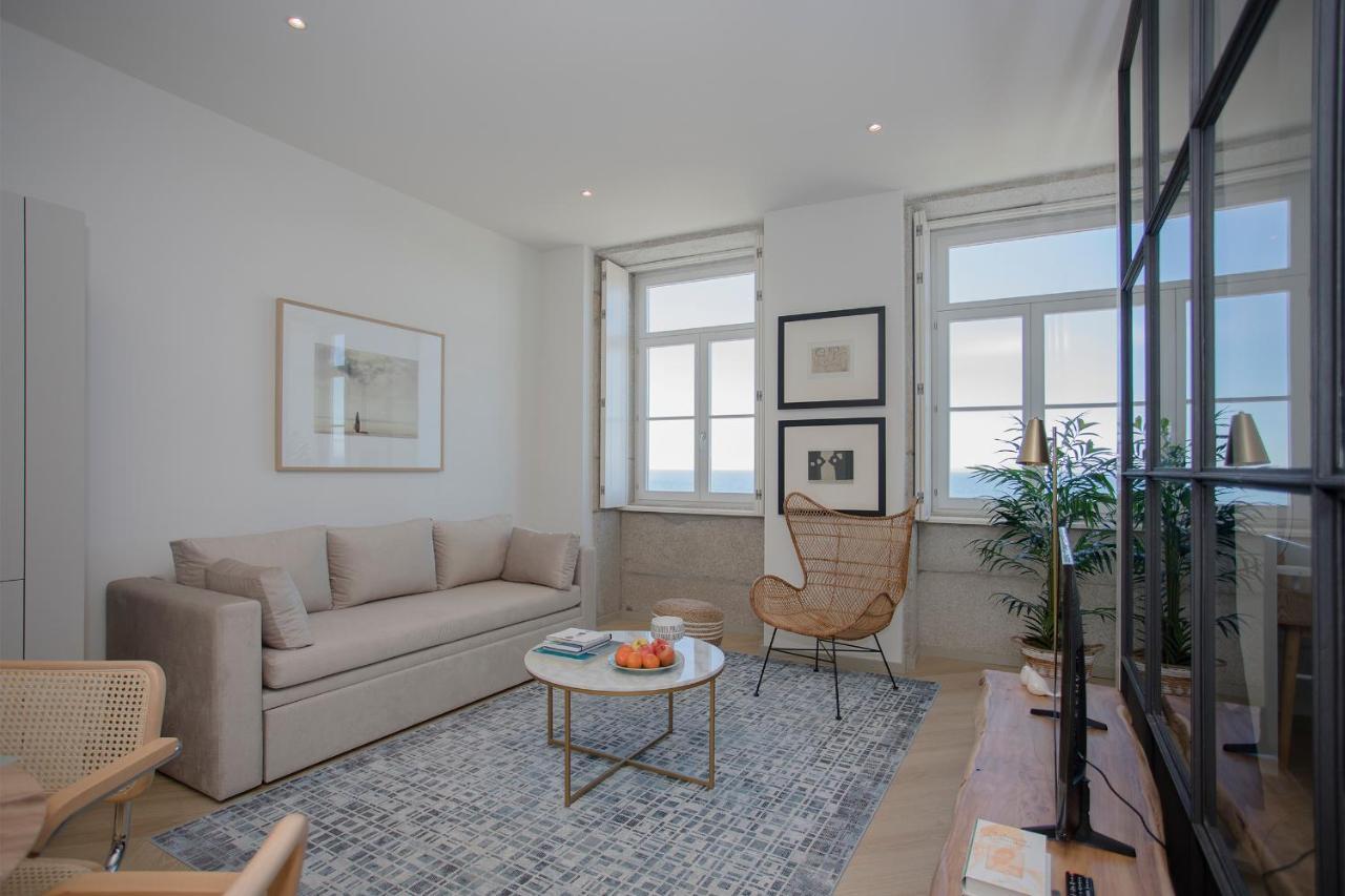 Liiiving In - Luxury Beachfront Apartamento *
