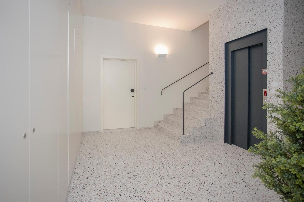 Liiiving In - Luxury Beachfront Apartamento