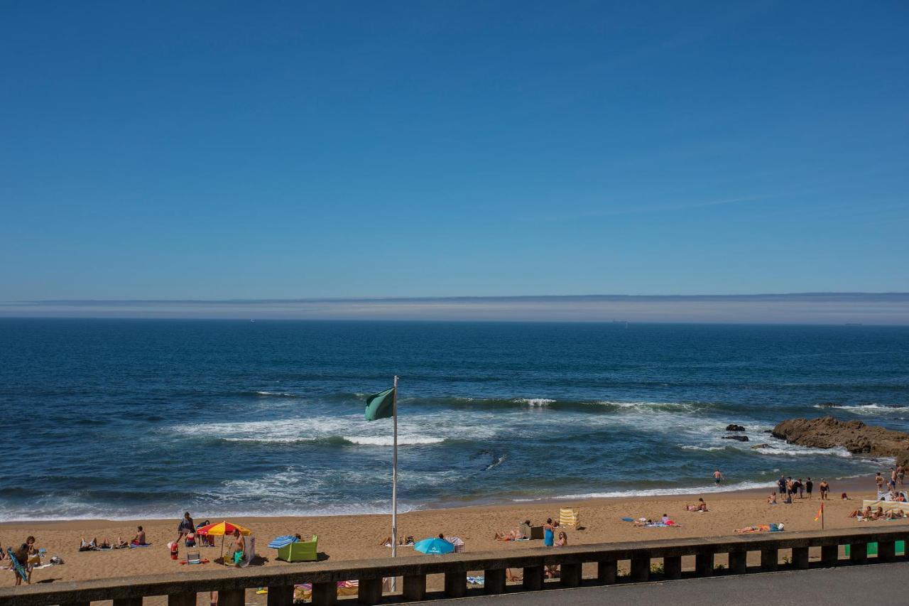 Liiiving In - Luxury Beachfront Apartamento *