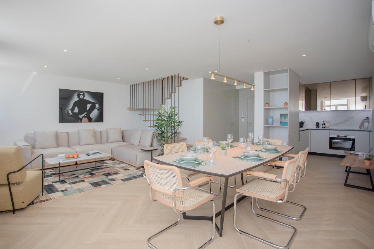 Liiiving In - Luxury Beachfront Apartamento Porto