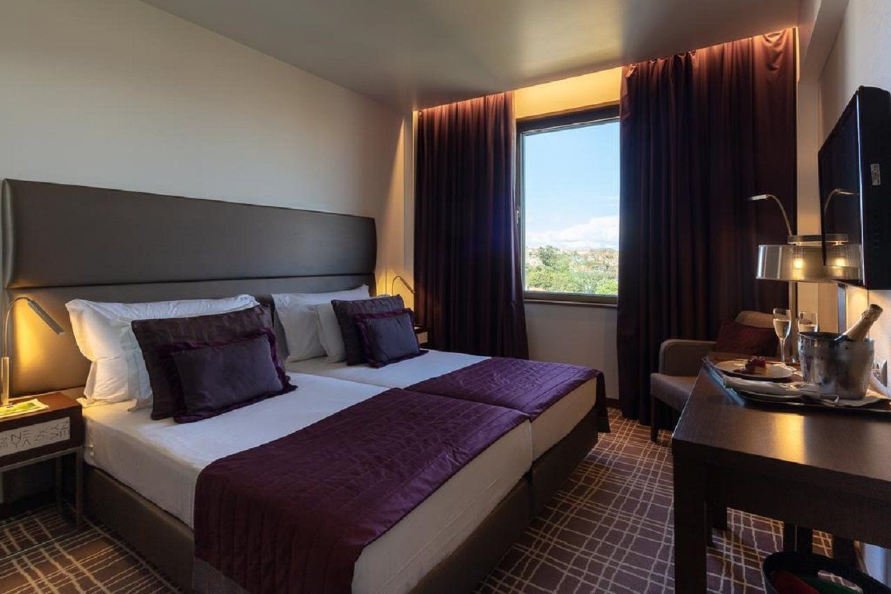 Neya Hotel